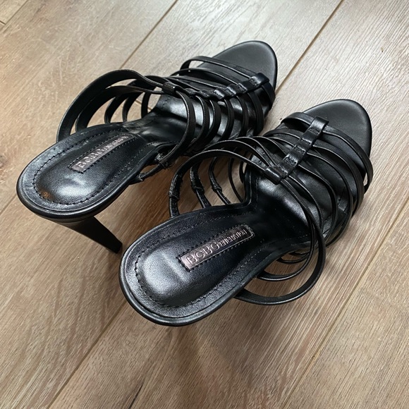 Strappy slip on heels - Picture 5 of 11